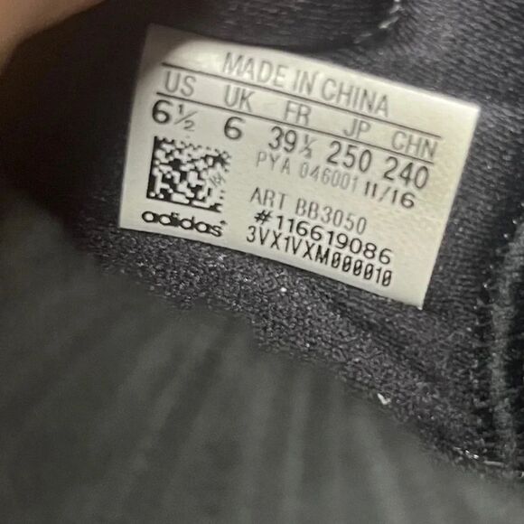 Adidas Youth Ultra Boost Uncaged Knit Multi Sneaker 6.5 Speckled - Picture 8 of 9